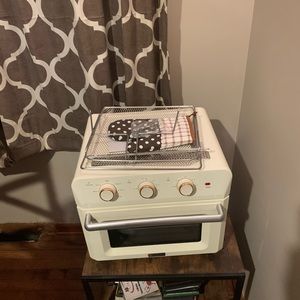 New Hauswirt 26.5 qt smart air fryer ,toaster oven , 10-in-1 !!  Retails $199